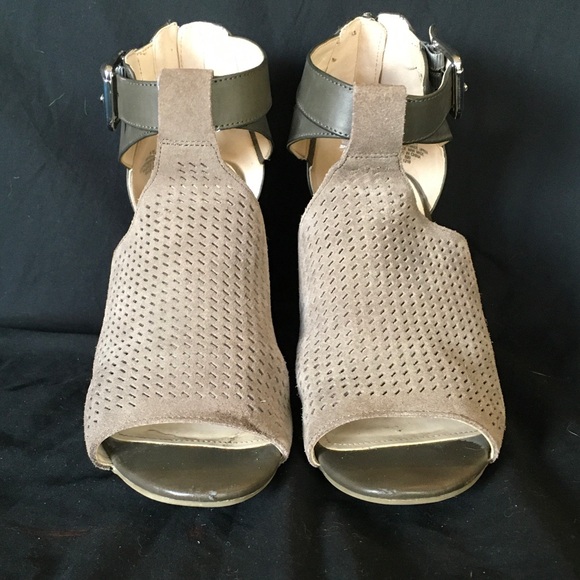 🔥 FIRE SALE 🔥 WOMEN’S Pretty Taupe MARC FISHER HIGH HEEL SANDLE SHOE sz 8 - Picture 7 of 7